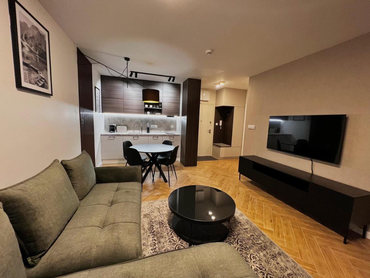 Modern Stone Hill Apartment Шклярска-Поремба Экстерьер фото